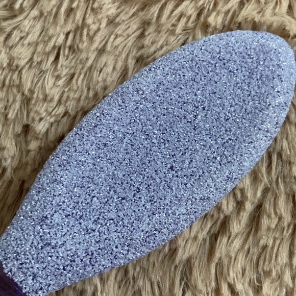 Pumice stone - Picture 2 of 2